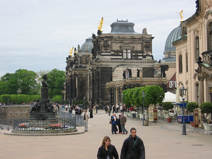 17 Albertinium and Hilton building.JPG